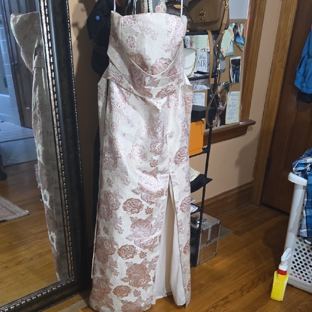 Lulu's Strapless Floral Dress in Cream and Pink
